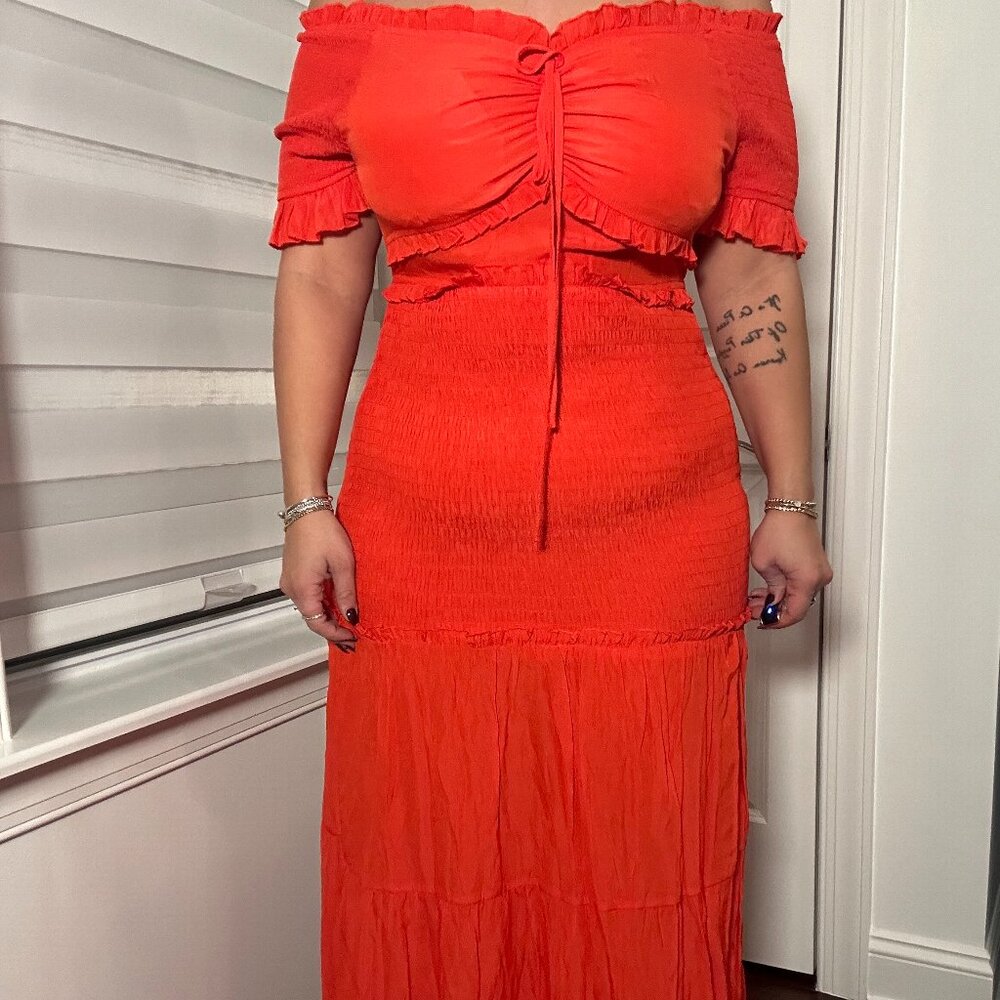 FOREVER 21 MID LENGTH RUCHED DRESS- unworn